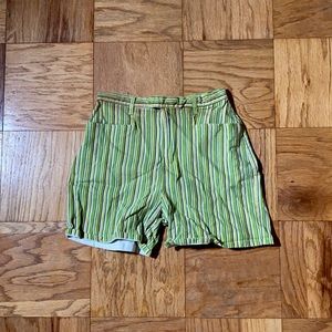 💚GREEN STRIPED HIGH WAISTED SHORTS💚